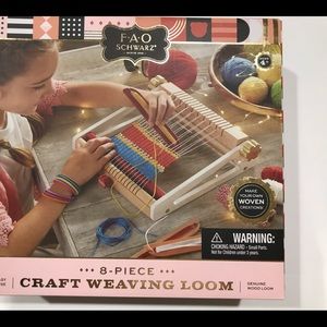 F.A.O Schwarz Craft weaving loom *new not opened *